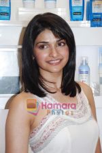 Prachi Desai at the first anniversary celebrations of Neutrogena Boutique on 2nd June 2010 (11).JPG